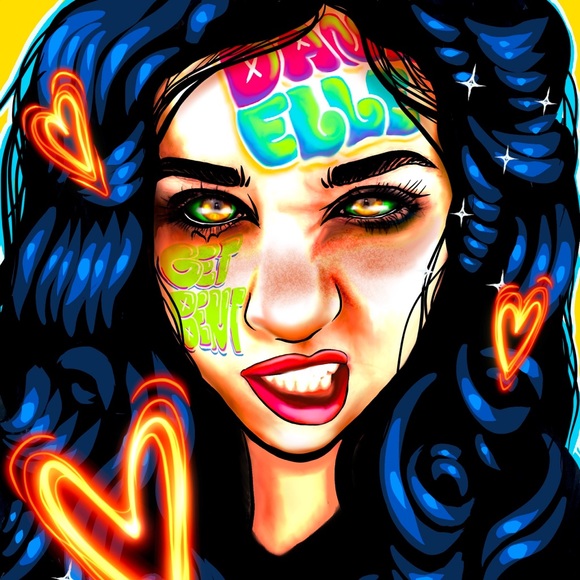 Meet your Posher, Danielle! - Picture 3 of 11